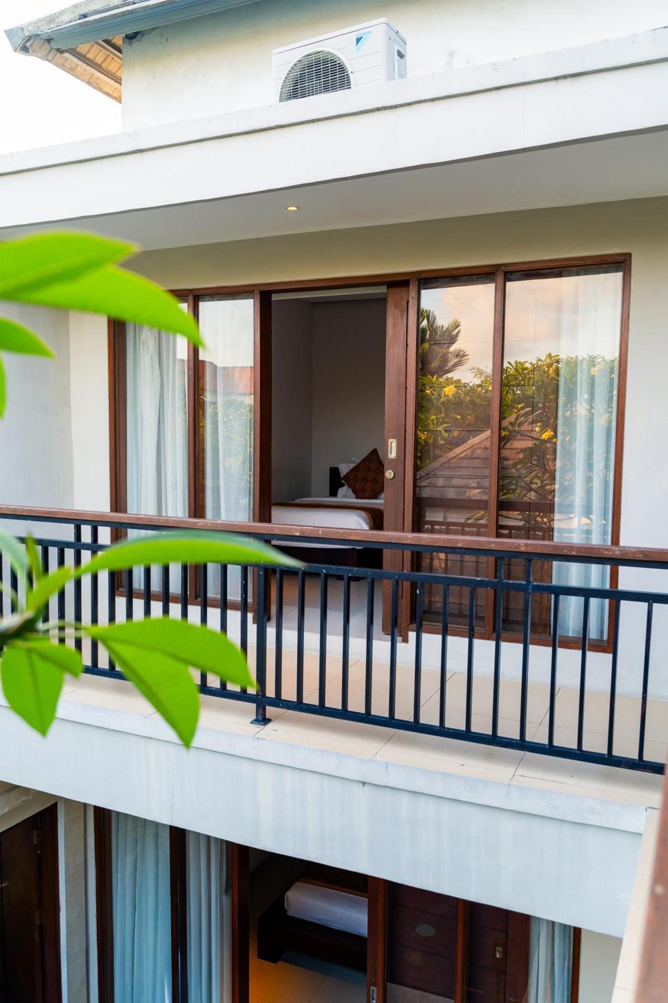 The Light Exclusive Villas And Spa - Chse Certified Seminyak  Luaran gambar